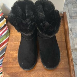 Black suede boots with fur inside and cuffs. SO brand. Size 7.5 New in box.
